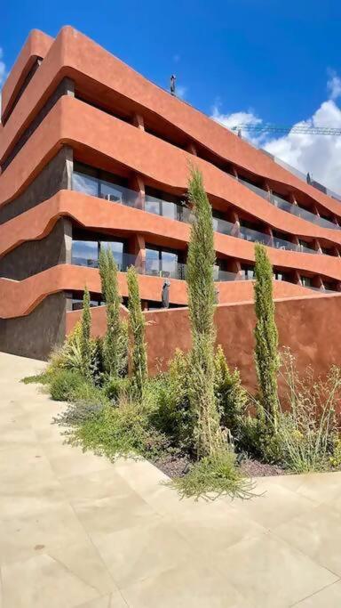 Resort Y Piscina Junto A La City Murcia Eksteriør billede